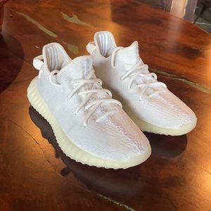 White Yeezy Boost 350
